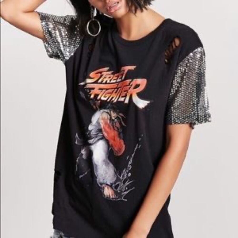 Forever 21 Freeze Distressed 30th Anniversary Street Fighter Sequin Sleeve Tee - Picture 4 of 5